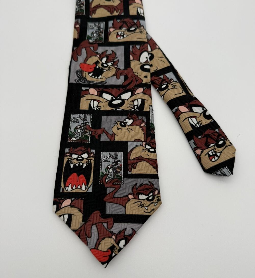 Vintage Looney Tunes Stamp Collection Necktie Tie Taz 1997 Tasmanian Devil 55"
